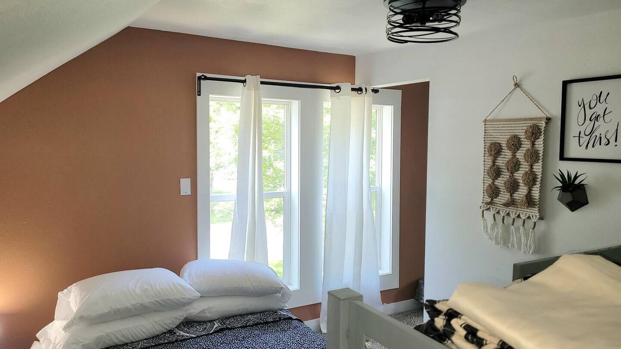 Photo of Bedroom in Arnolds Park