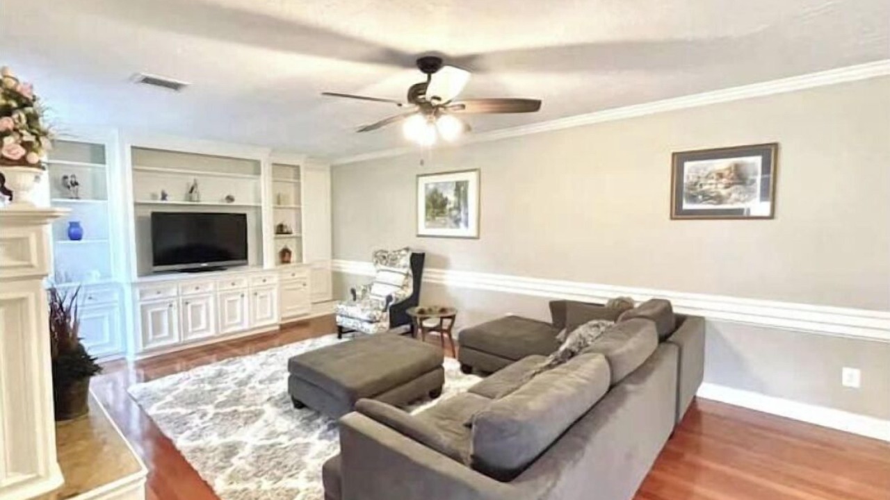 Photo of Livingroom in Katy