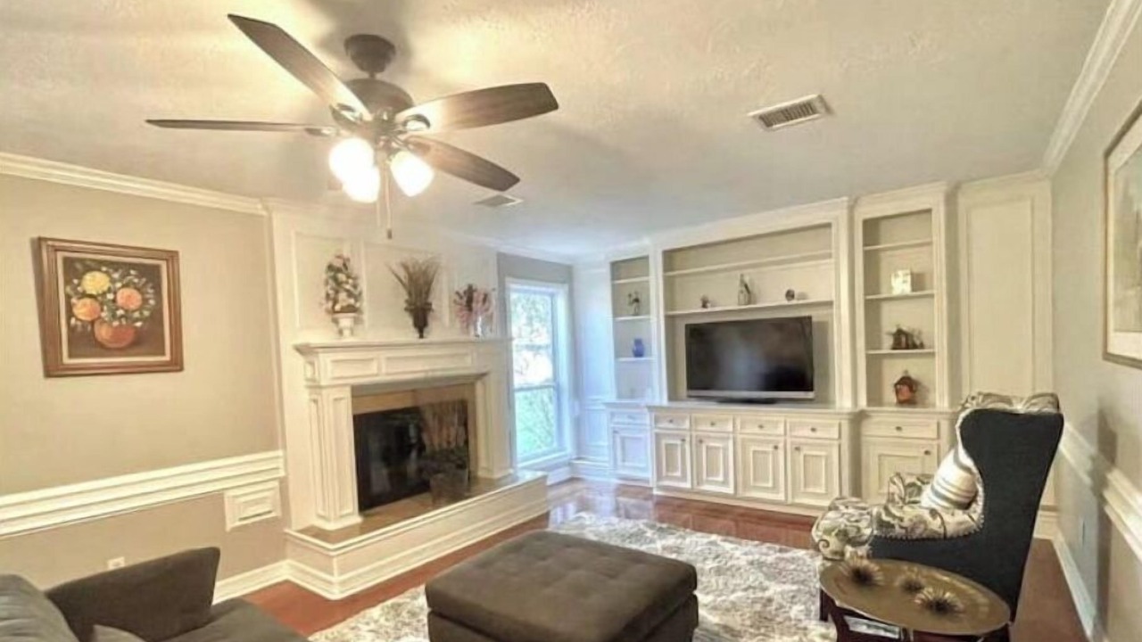 Photo of Livingroom in Katy