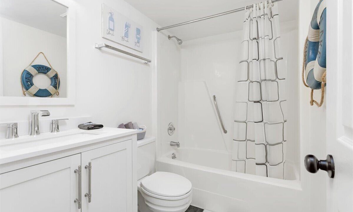 Photo of Bathroom in North Shore