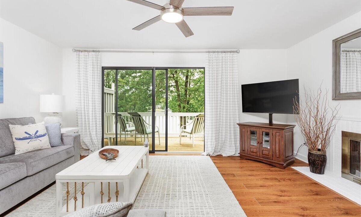 Photo of Livingroom in North Shore