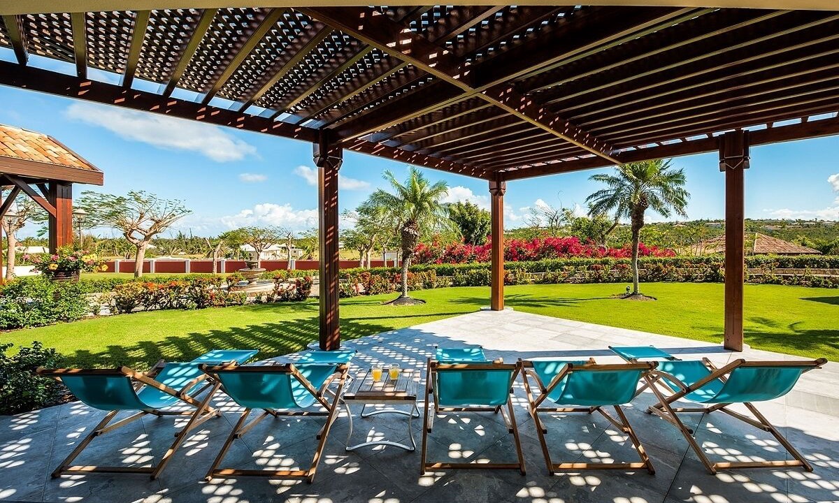 Photo of Outdoor in Plum Bay