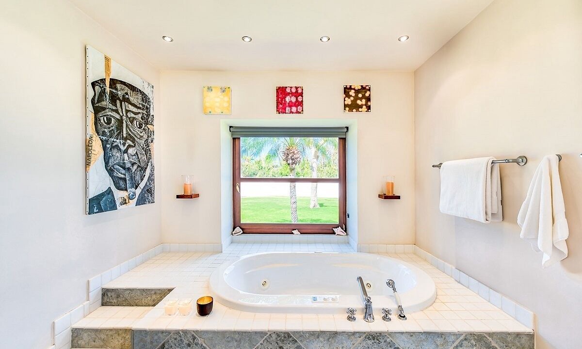 Photo of Bathroom in Plum Bay