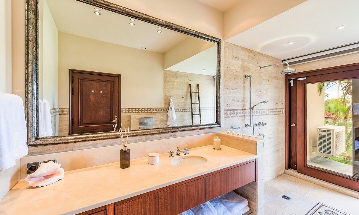 Photo of Bathroom in Plum Bay