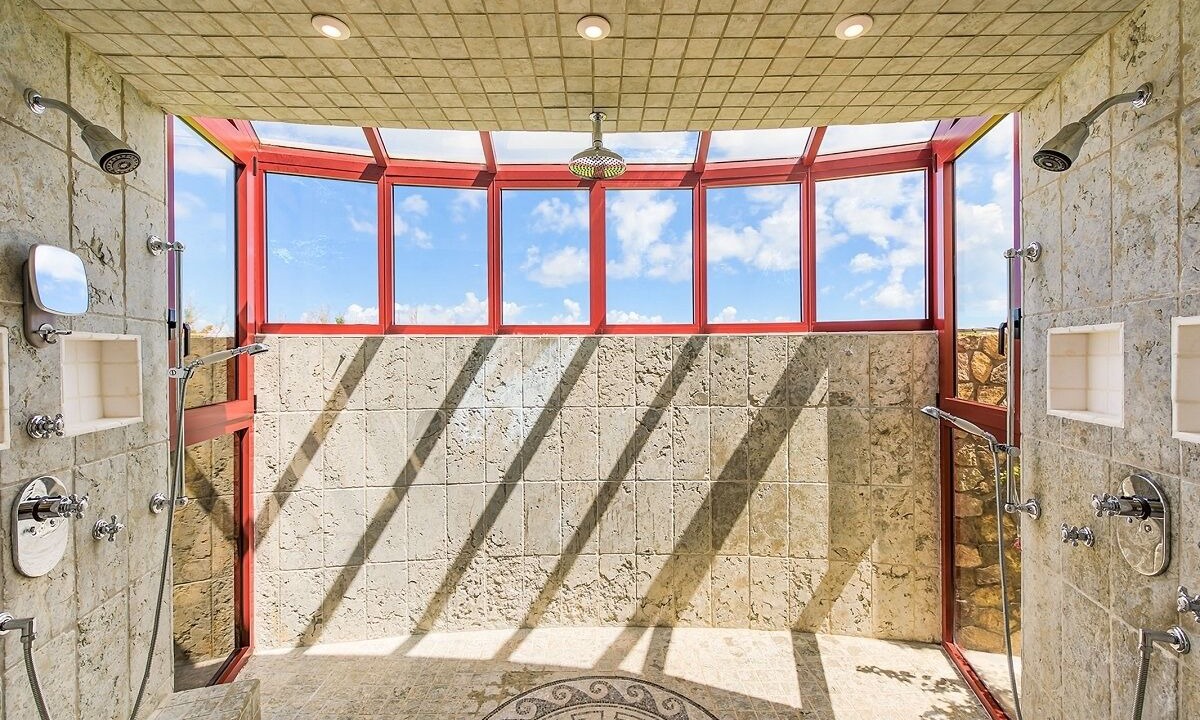 Photo of Bathroom in Plum Bay