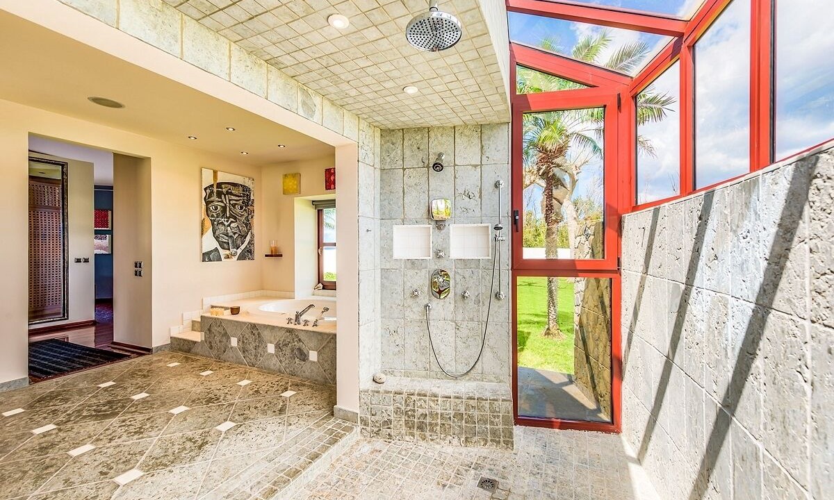 Photo of Others in Plum Bay