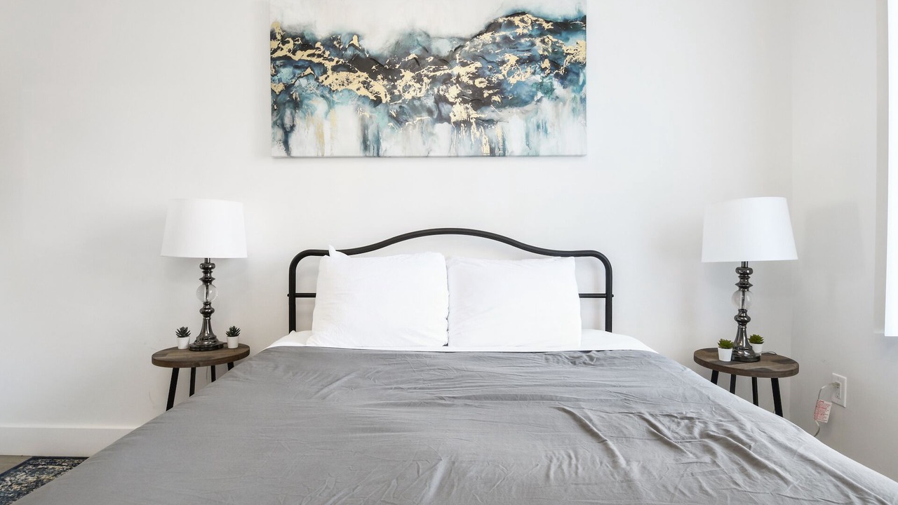 Photo of Bedroom in Elizabeth