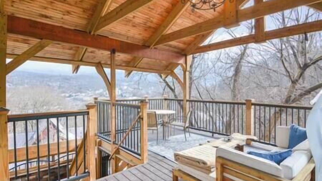 Photo of Patio Balcony in North Adams