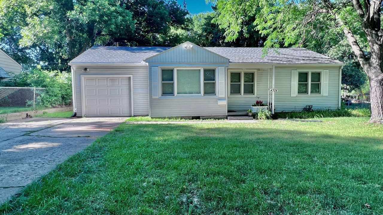 Photo of Outdoor in Topeka