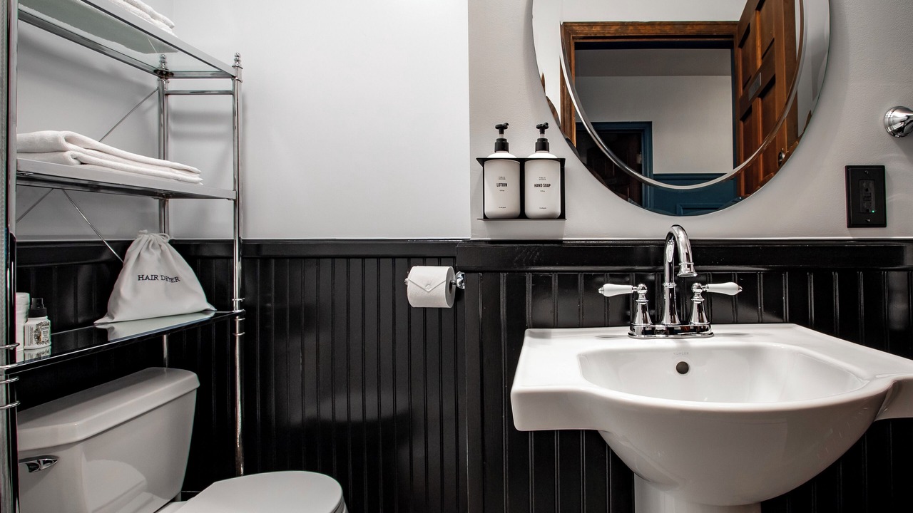 Photo of Bathroom in Packwood