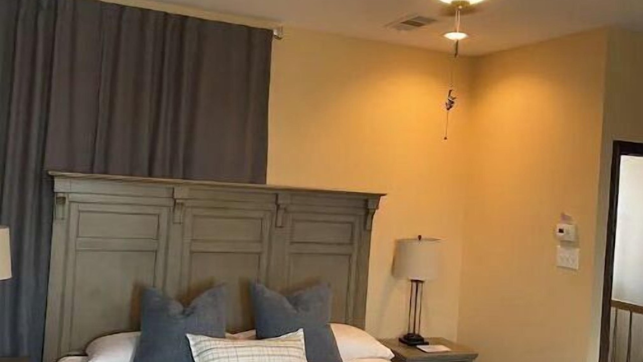 Photo of Bedroom in Cedar Hill