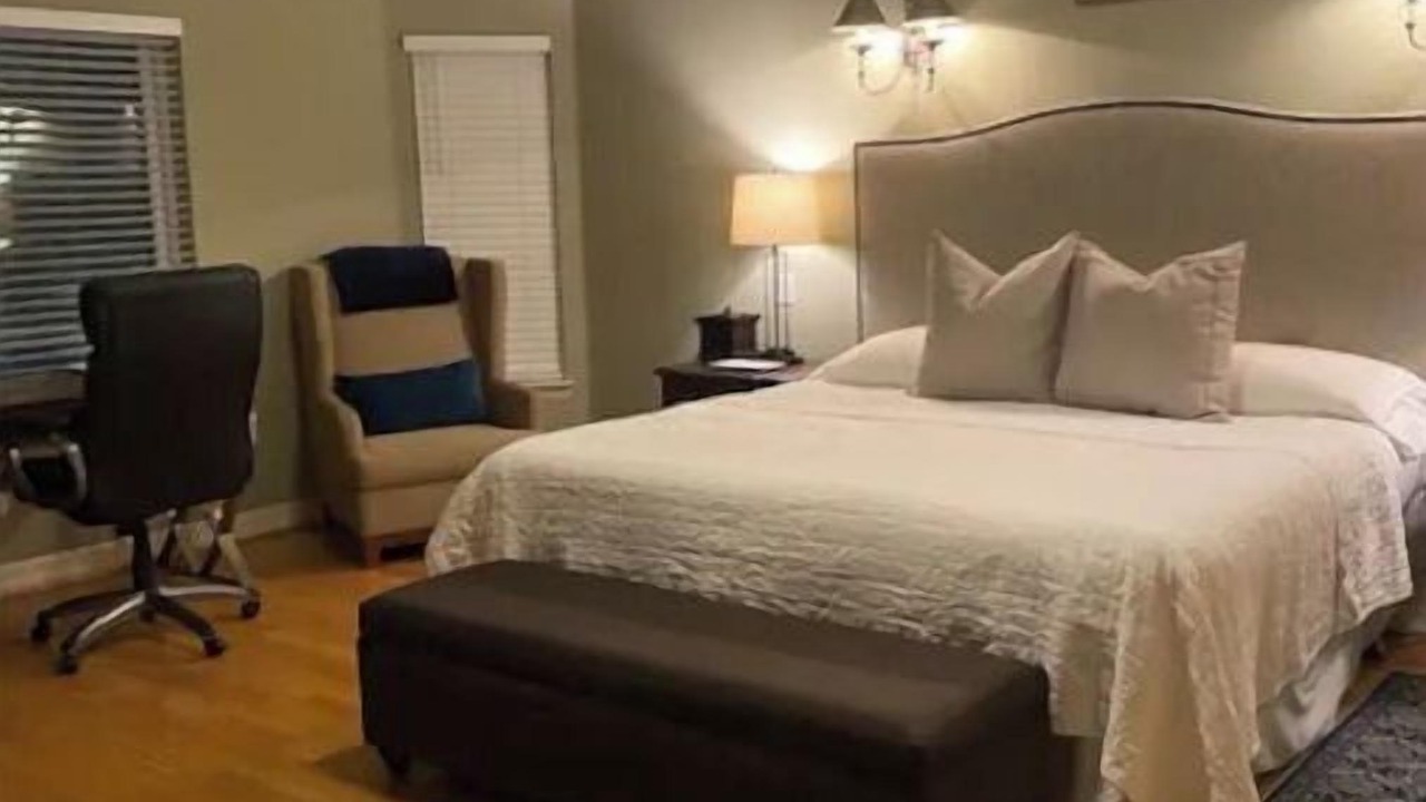 Photo of Bedroom in Cedar Hill