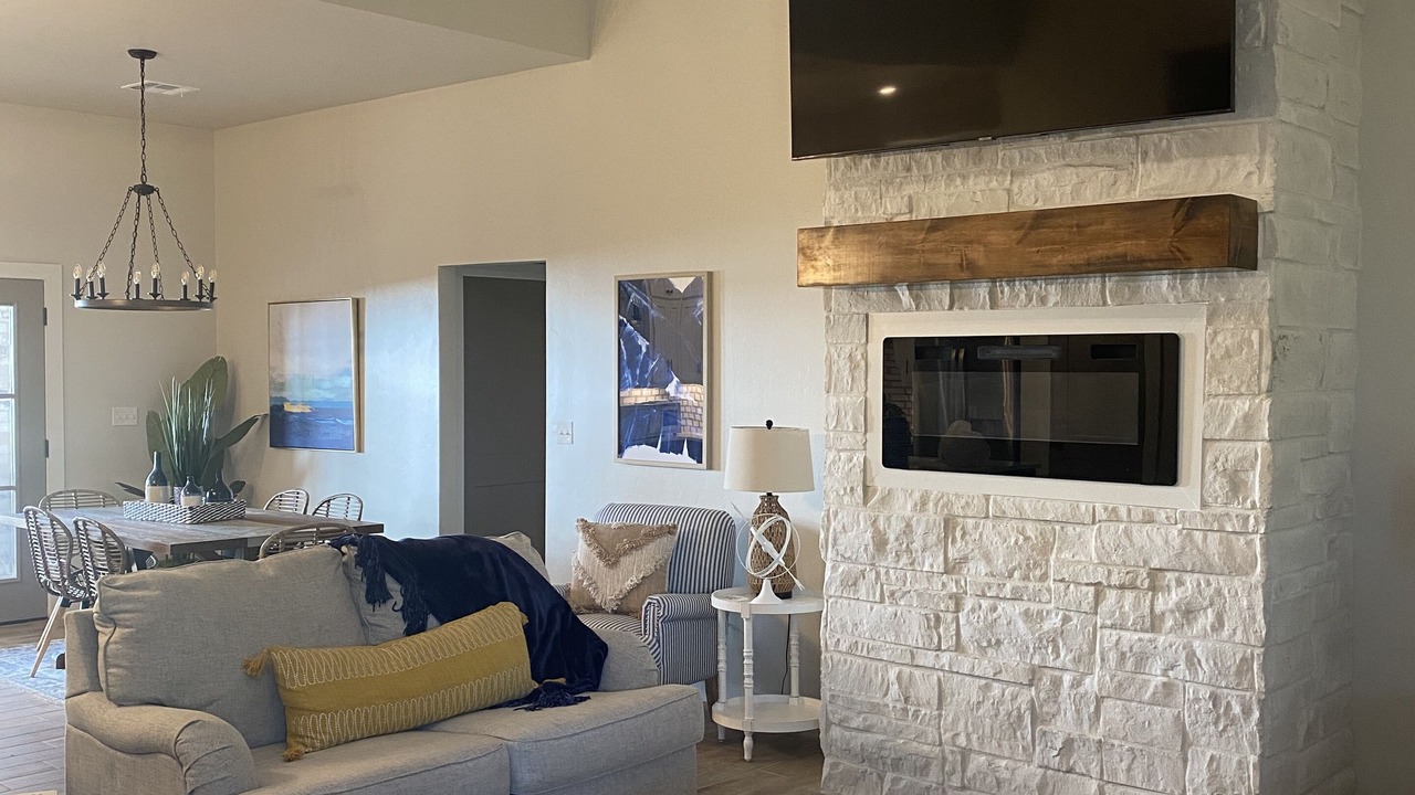 Photo of Livingroom in Sulphur