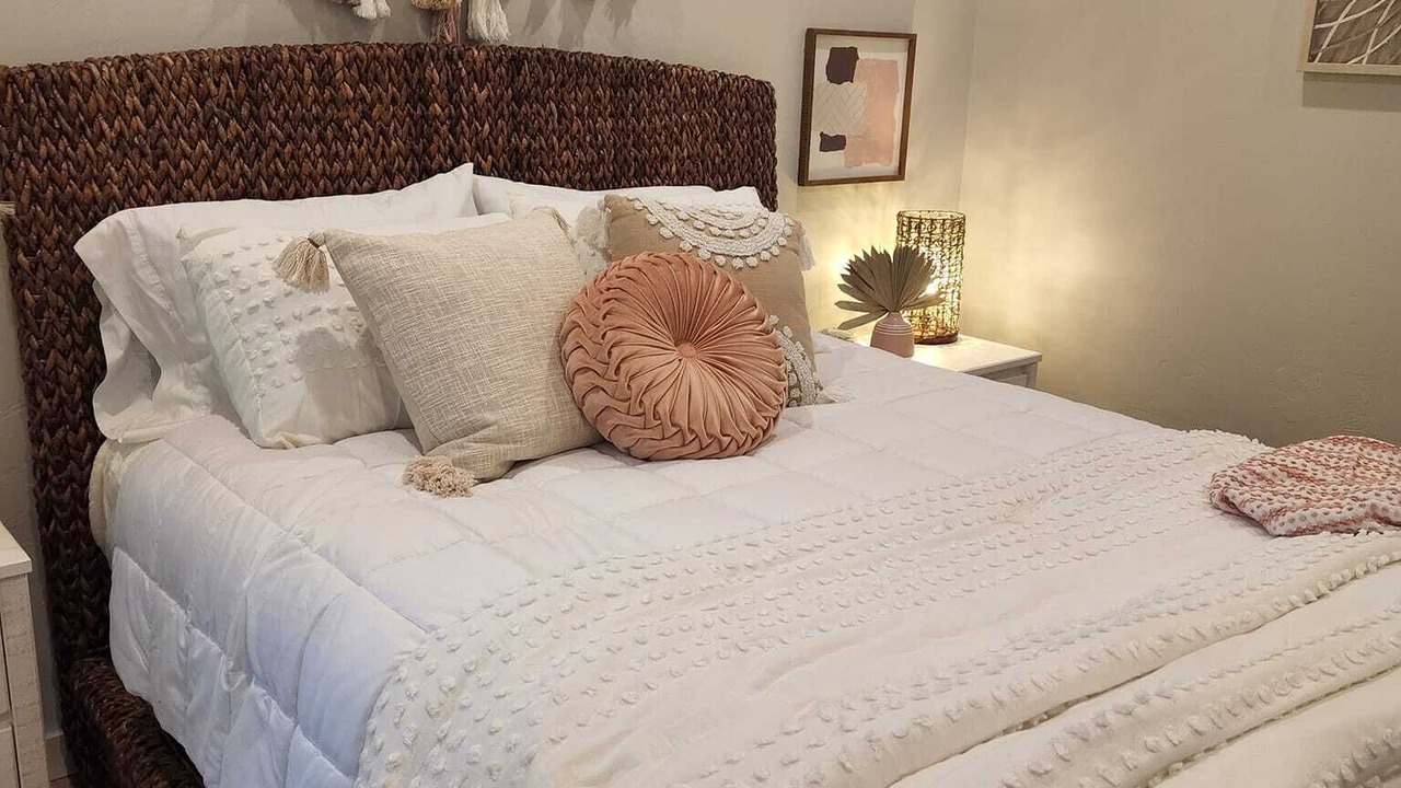 Photo of Bedroom in Sulphur