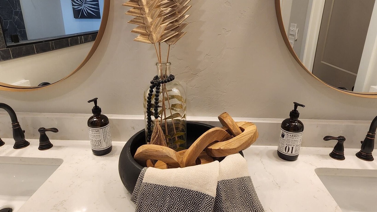 Photo of Bathroom in Sulphur