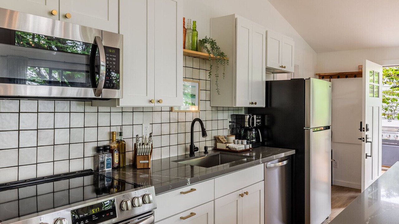 Photo of Others in Clinton