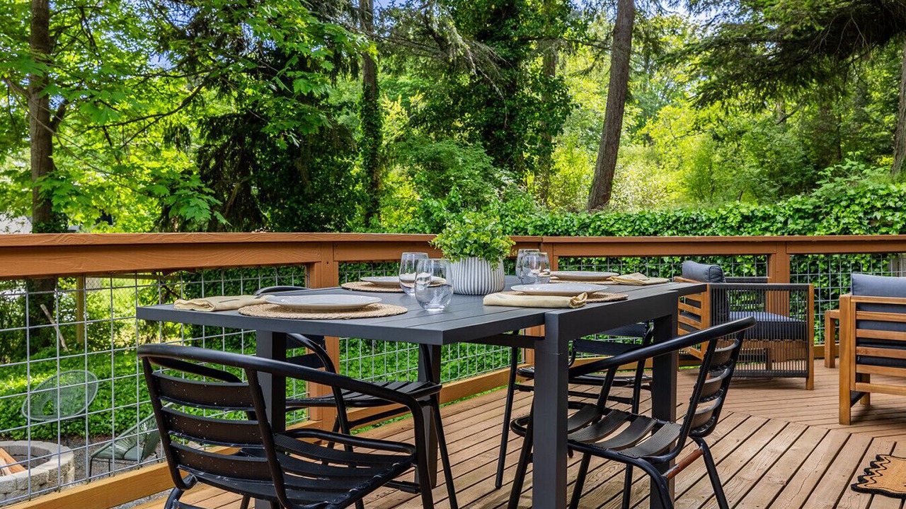 Photo of Others in Clinton