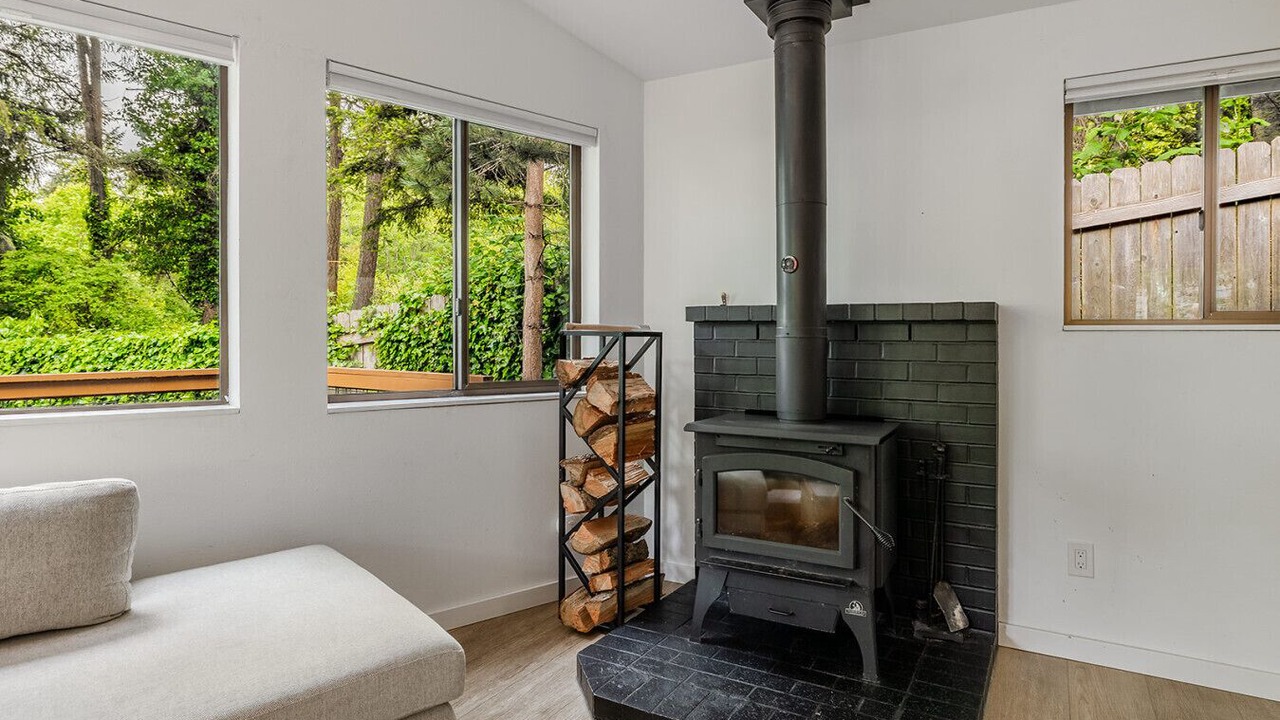 Photo of Livingroom in Clinton