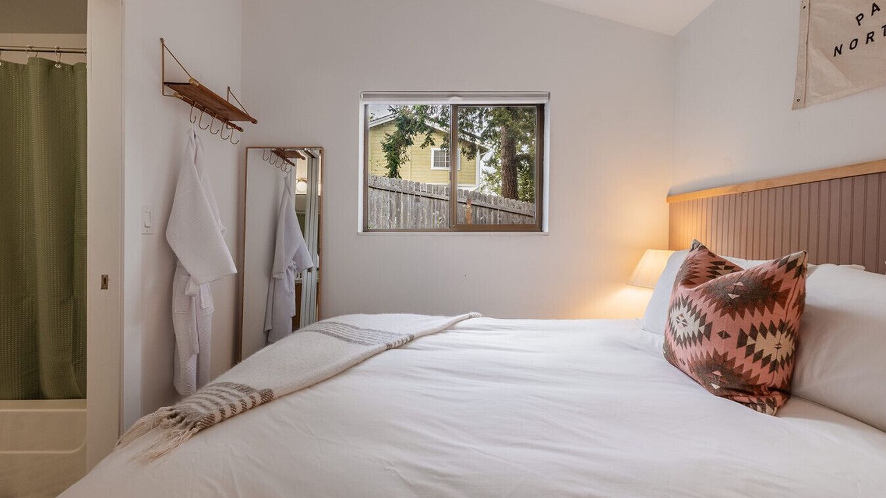 Photo of Others in Clinton