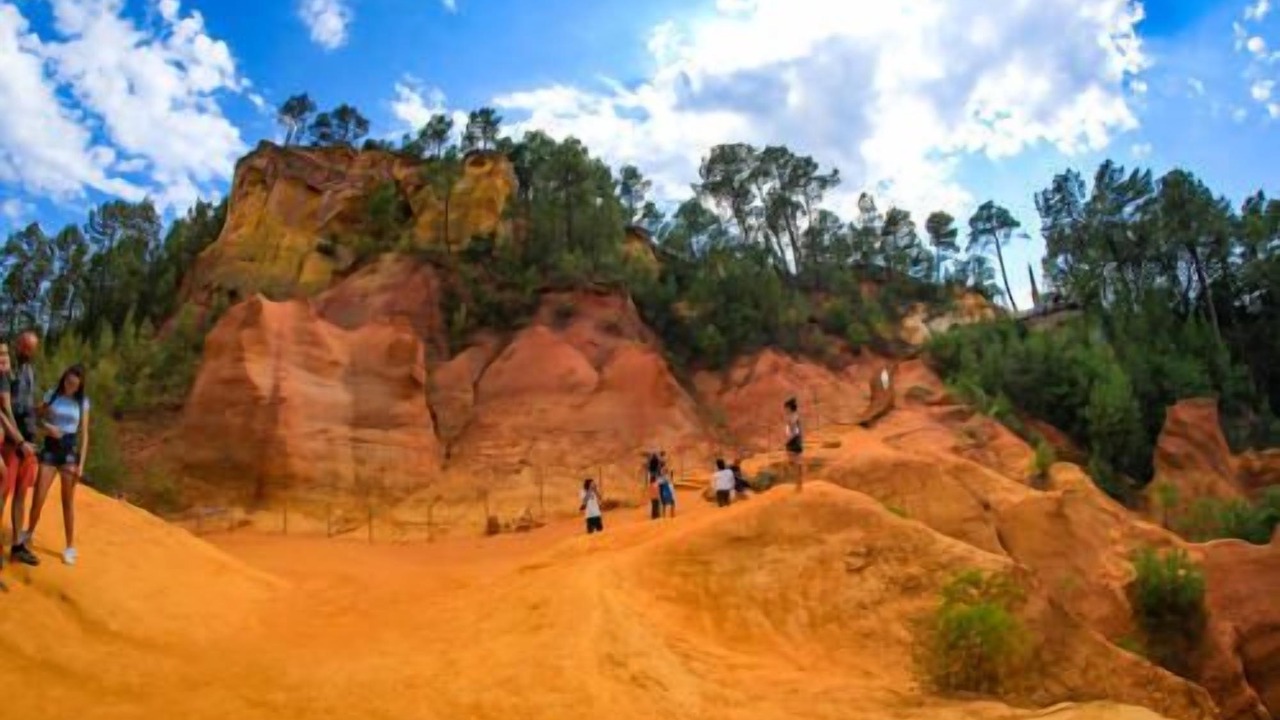 Photo of Outdoor in Violes