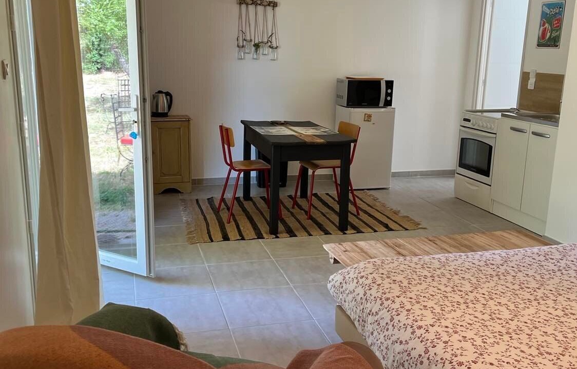 Photo of Bedroom in Violes