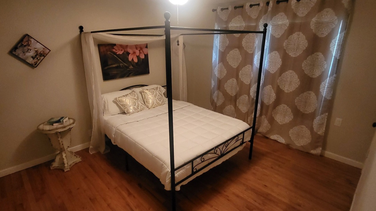Photo of Bedroom in Sherman