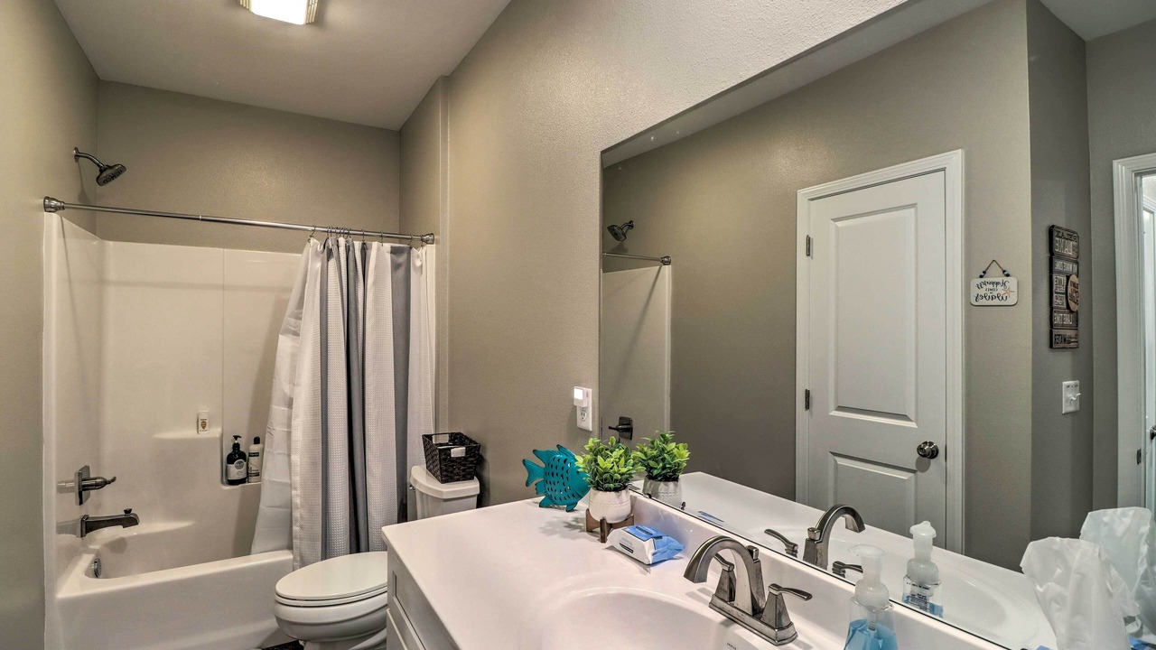 Photo of Bathroom in Bull Shoals