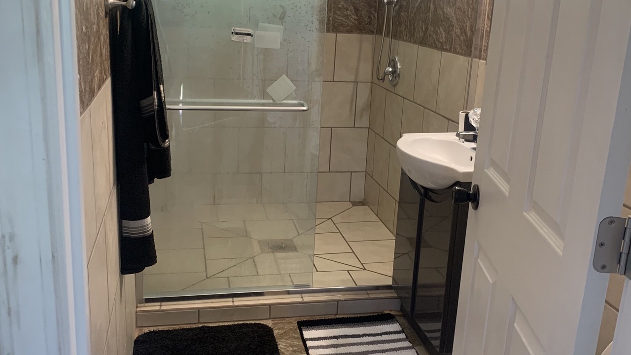 Photo of Bathroom in Otter Lake