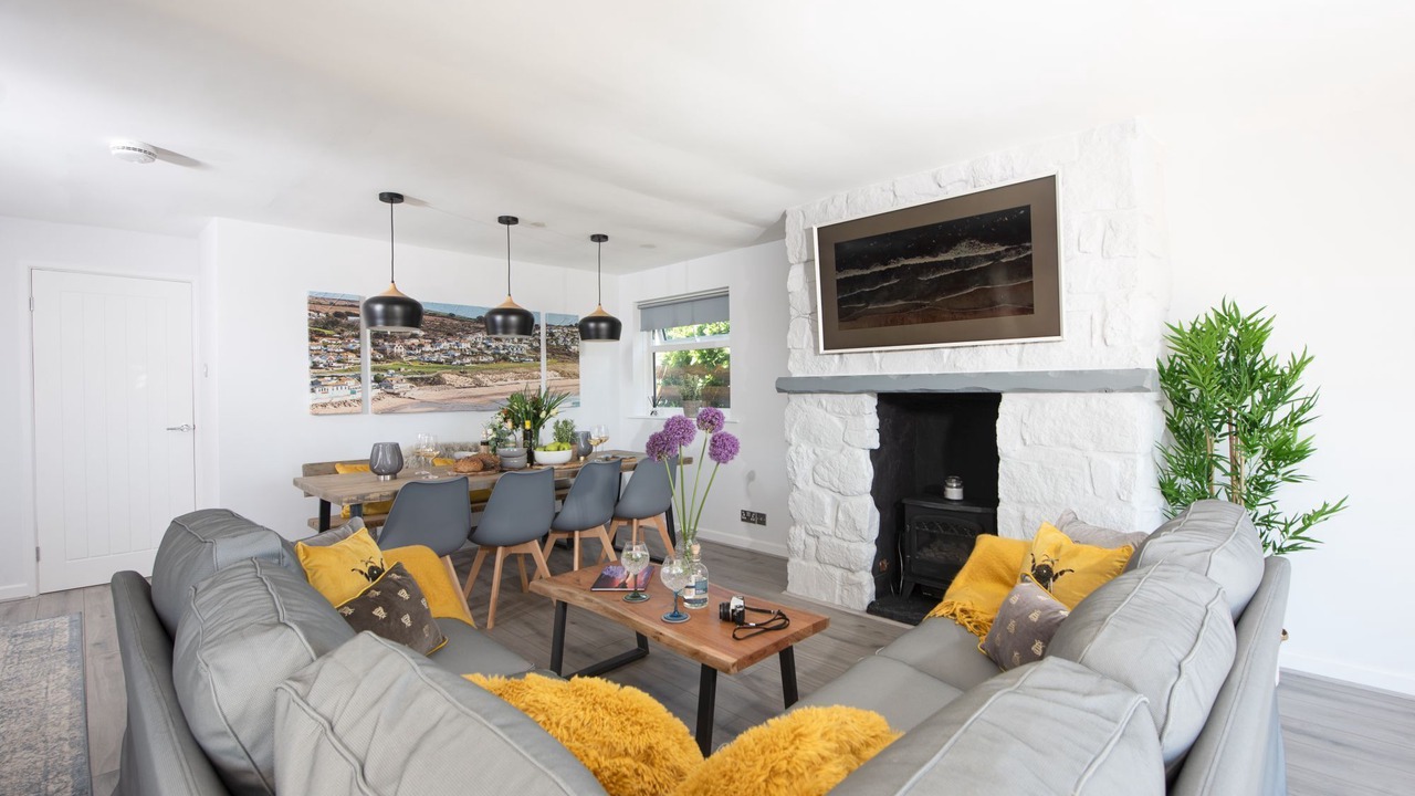 Photo of Livingroom in Praa Sands