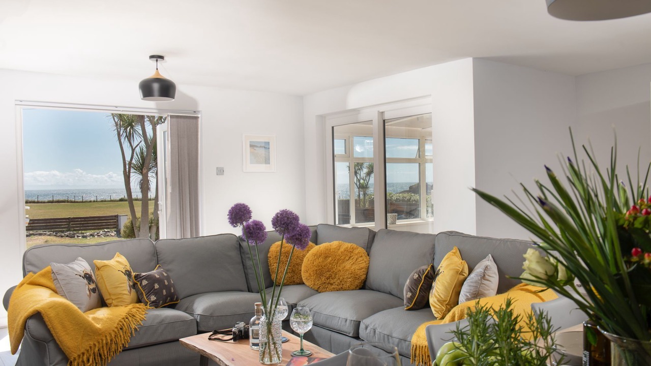 Photo of Livingroom in Praa Sands