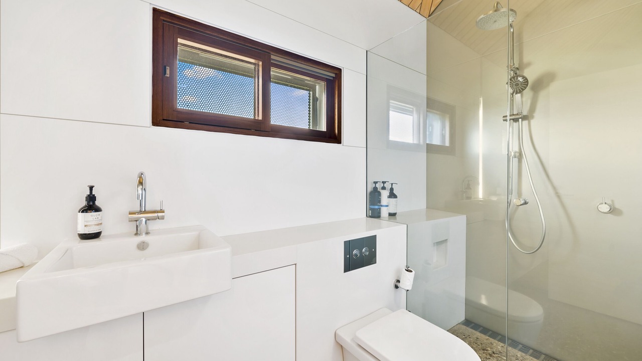Photo of Bathroom in Myrtleford
