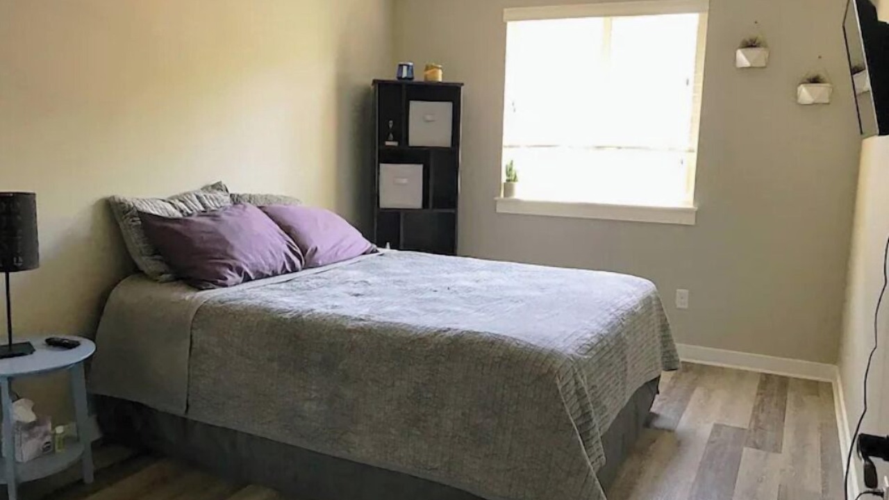 Photo of Bedroom in Pleasant Valley