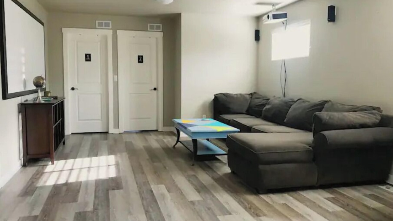 Photo of Livingroom in Pleasant Valley