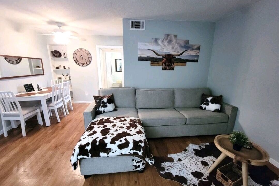Photo of Livingroom in Houston