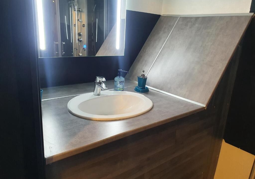 Photo of Bathroom in Valenciennes