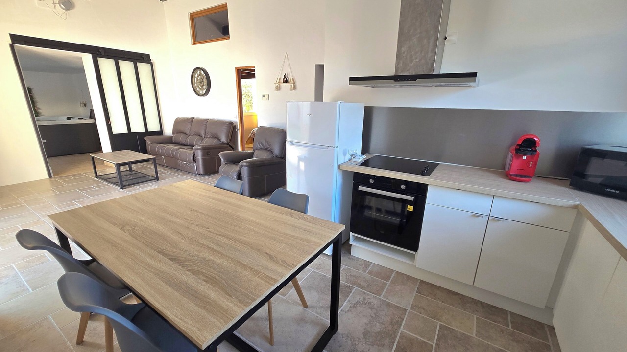 Photo of Kitchen in Saint-Marcel-d'Aredeche