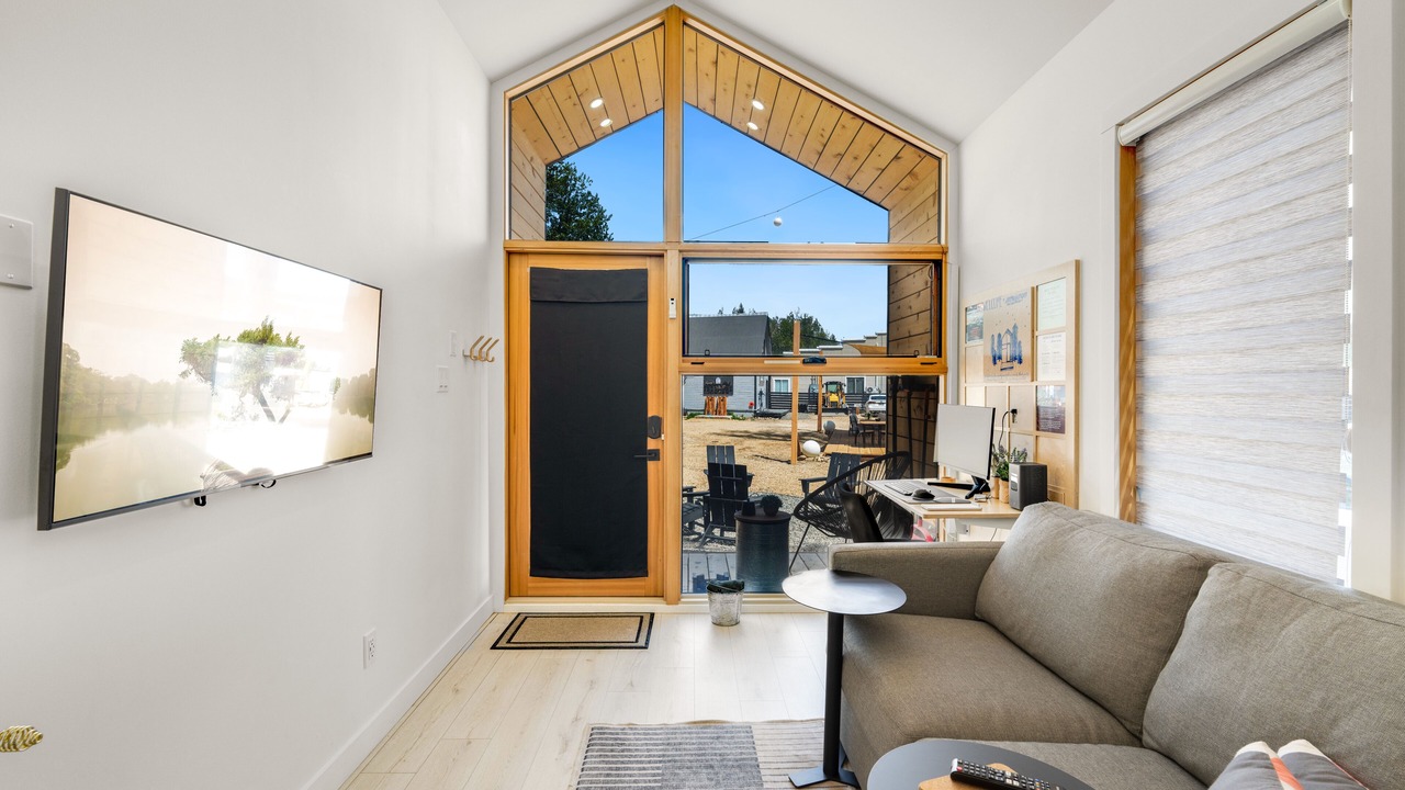 Photo of Livingroom in Idaho City