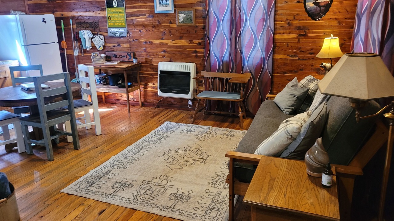 Photo of Livingroom in Jasper