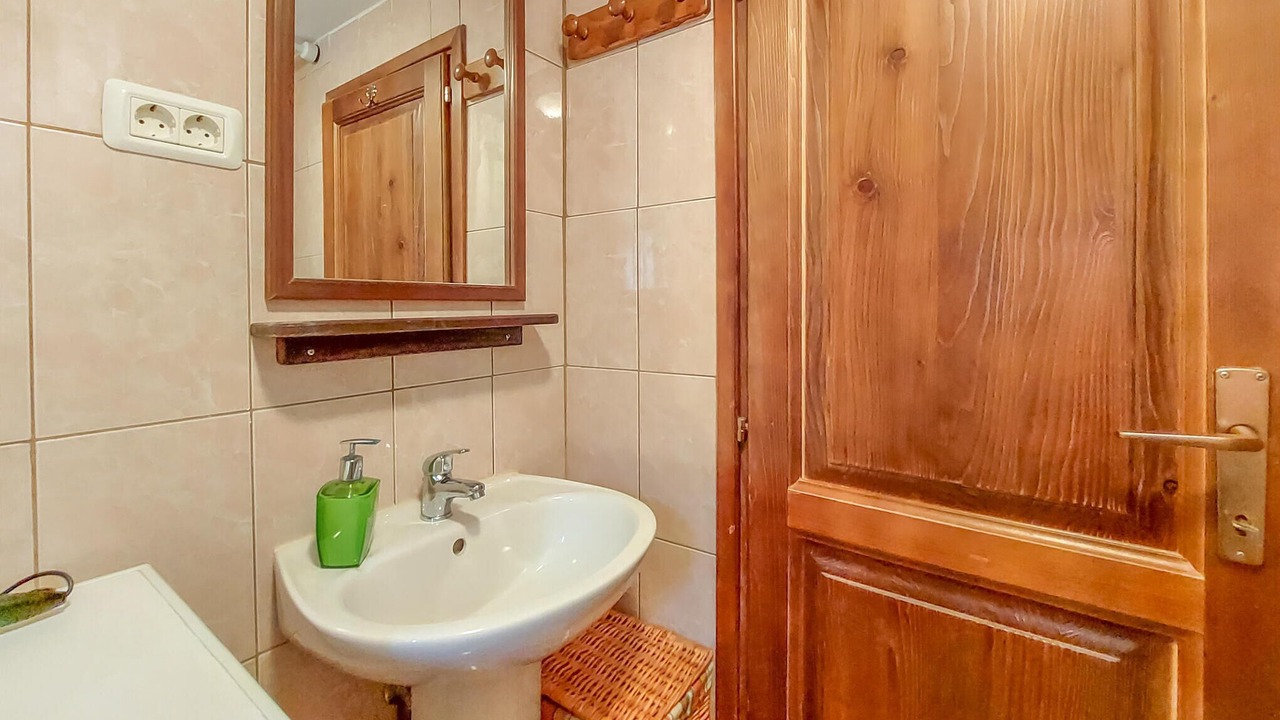 Photo of Bathroom in Lanisce