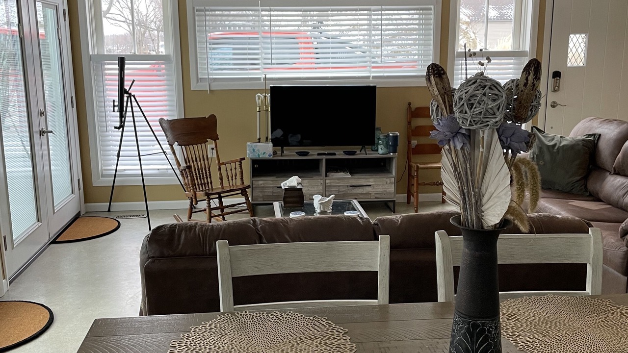 Photo of Livingroom in Ashtabula