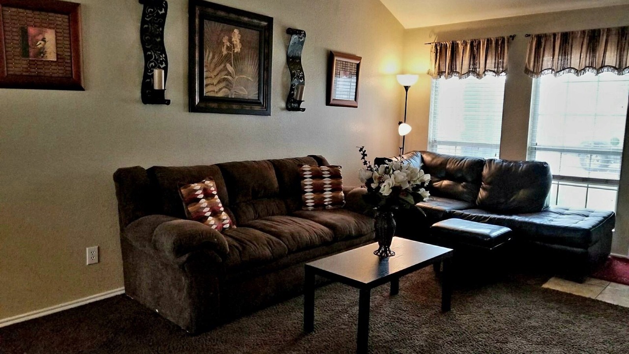 Photo of Livingroom in Converse