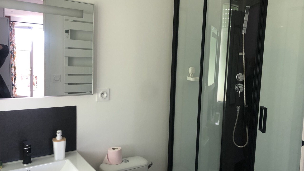Photo of Bathroom in Moingt