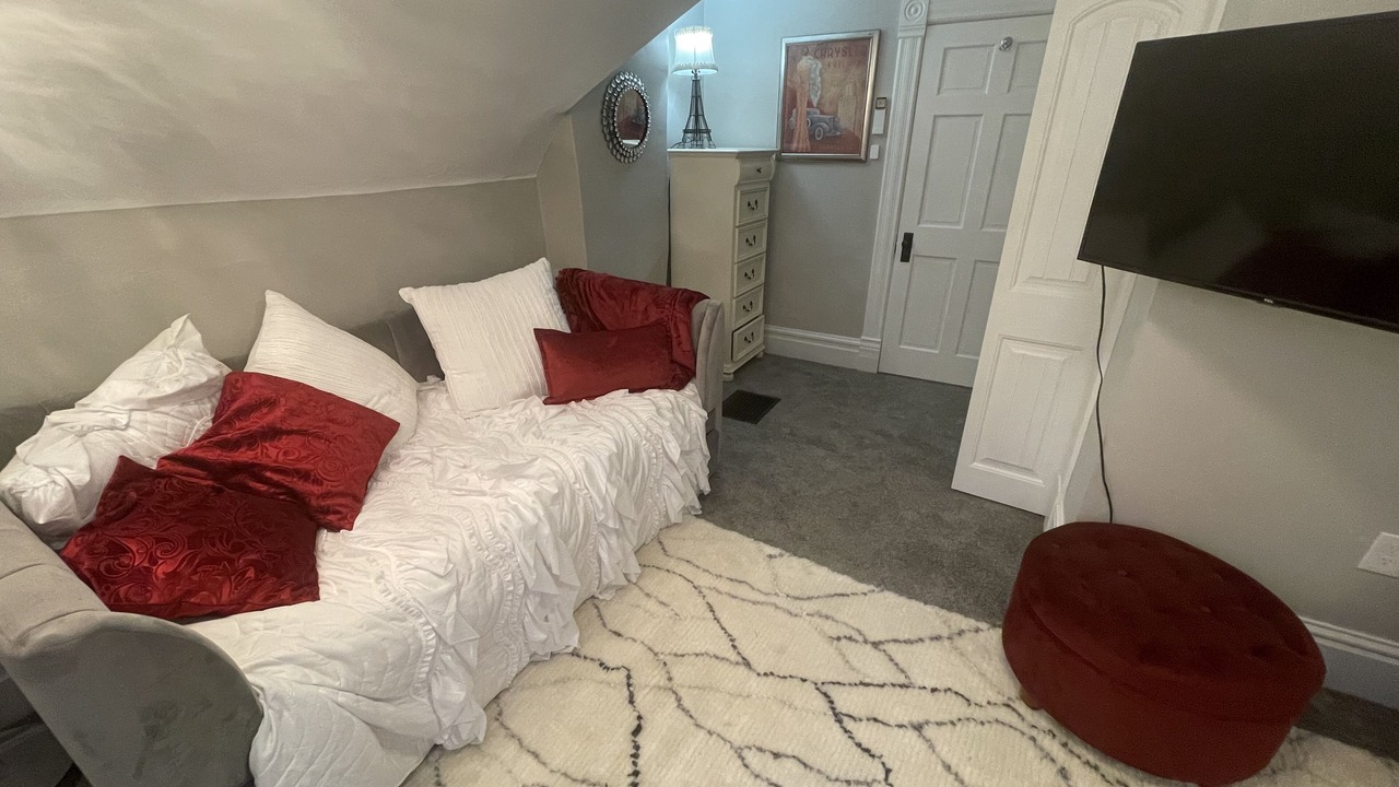 Photo of Bedroom in Belleville