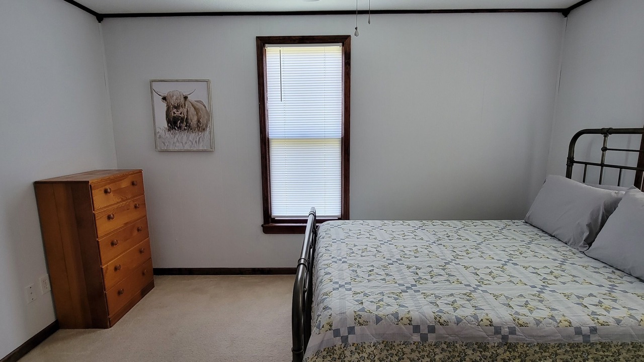 Photo of Bedroom in Coldwater