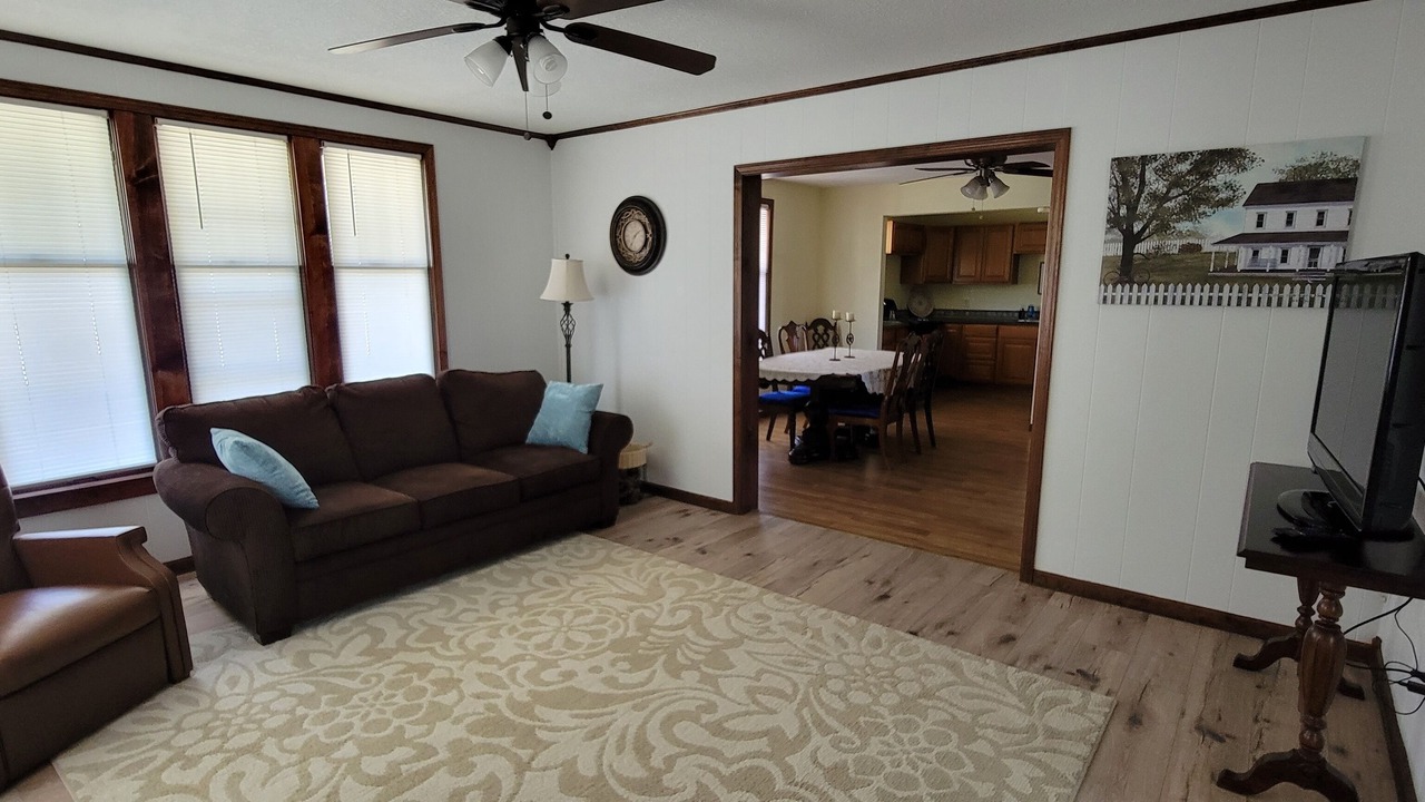Photo of Livingroom in Coldwater