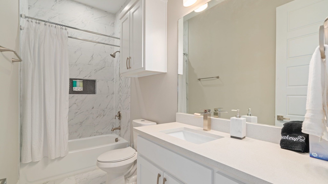 Photo of Bathroom in West Dallas