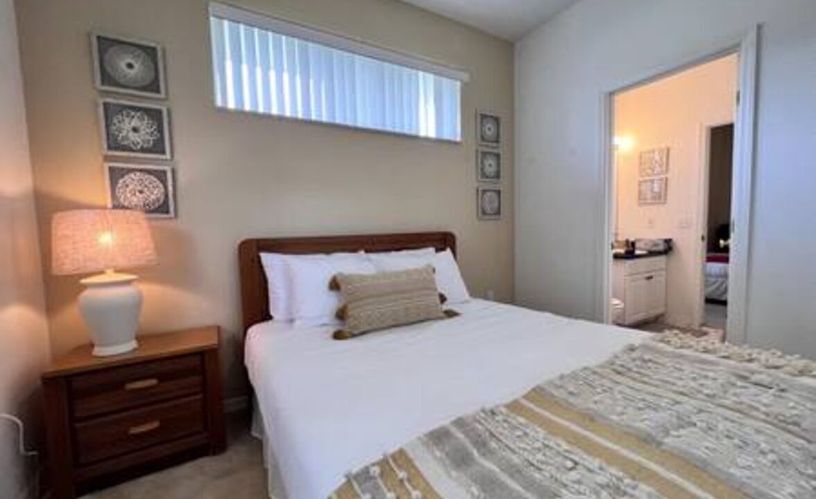 Photo of Bedroom in Sunset Lakes