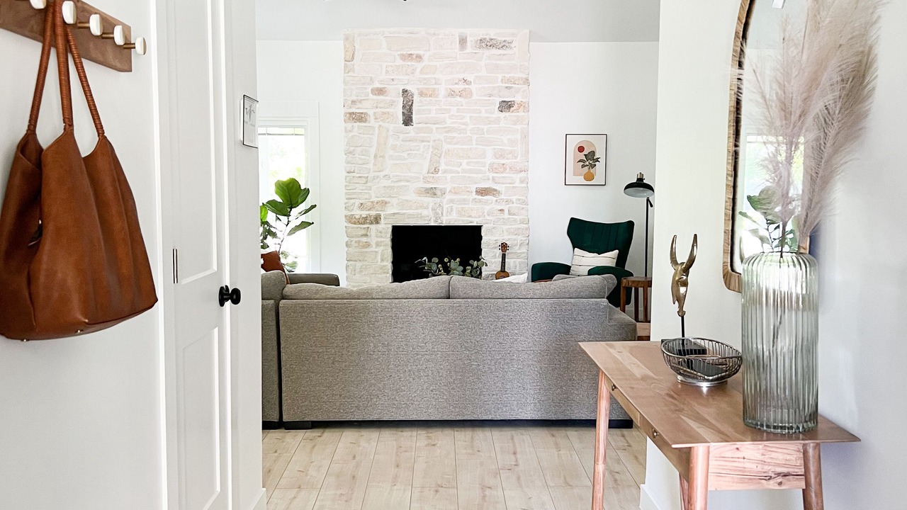 Photo of Livingroom in Round Rock