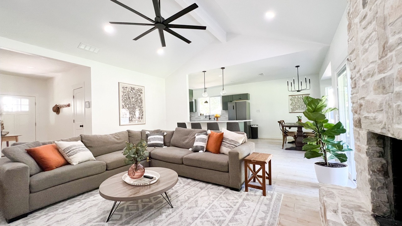 Photo of Livingroom in Round Rock