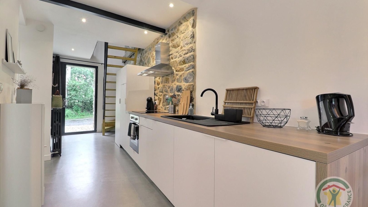 Photo of Kitchen in Saint-Georges-de-Chesne